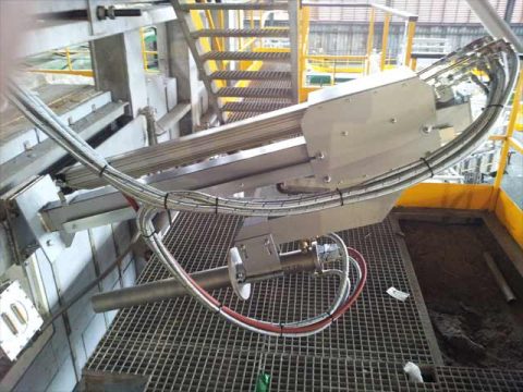 DIAS_Infrared_infraredcamera_PYROINC_768N_320F_380LF_combustionchamber-480x360.jpg PYROINC_768N_320F_380LF_燃燒室紅外監控系統安裝圖